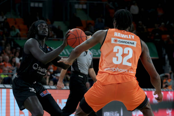 这与他的踢 这与他的踢