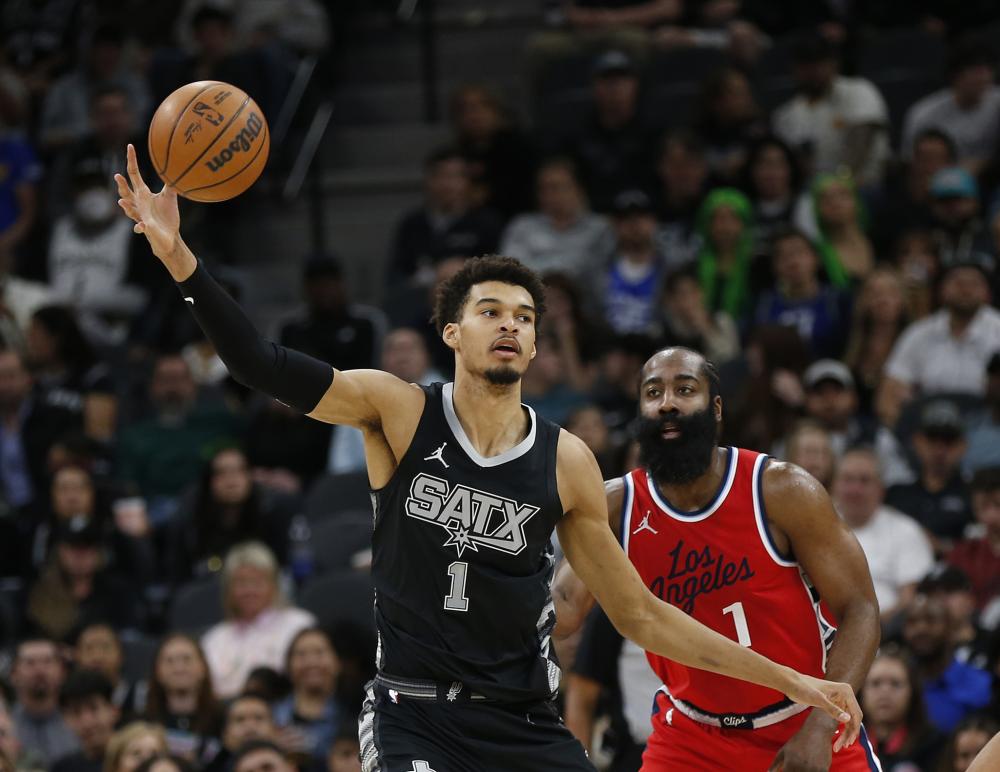 出稳定表现 出稳定表现