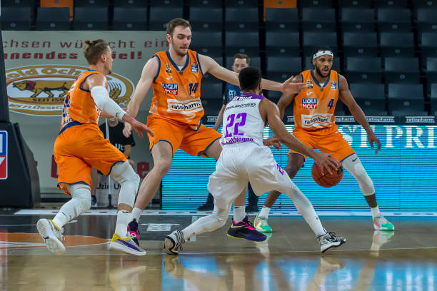 甸甸的家庭 甸甸的家庭